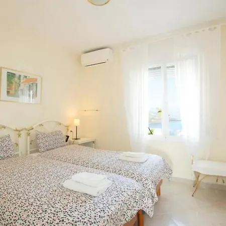 Apartment Seaview And Sun Day Long In Pinos, Almunecar, Andalusia